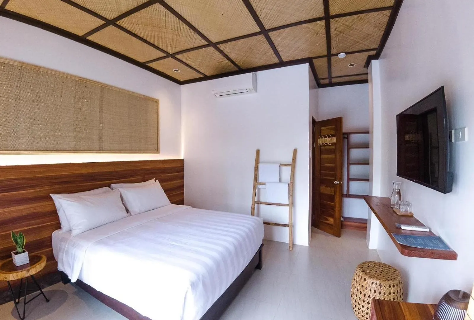 Azul De Panglao Hotel